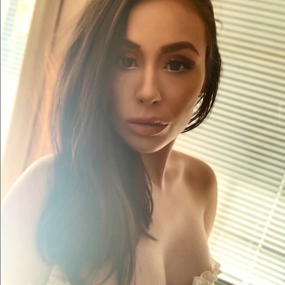 💎POSH MARK AMBASSADOR💎 - Picture 1 of 5